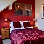 St George's 3*