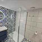 Hotel St George's