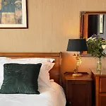 Hotel St George's