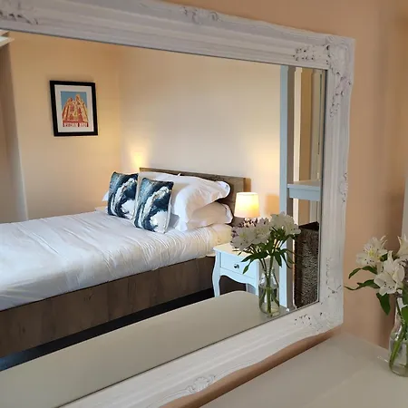 St George's 3* York