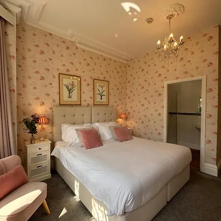 St George's Hotel 3*