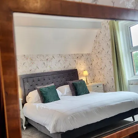 Hotel St George's 3*