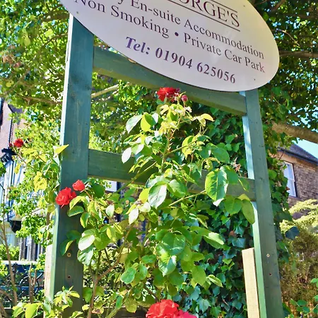 St George's 3* York