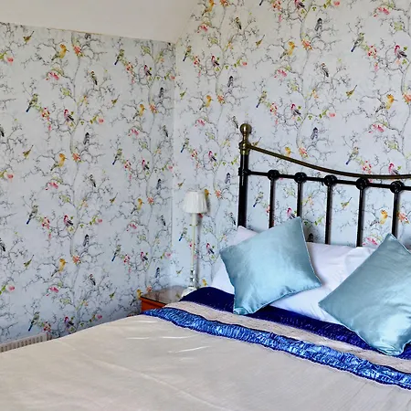 St George's 3* York