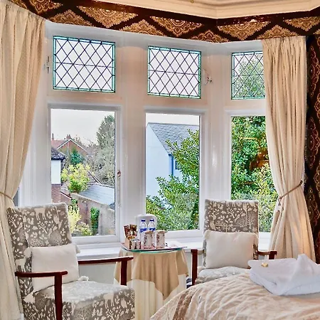 Hotel St George's 3*