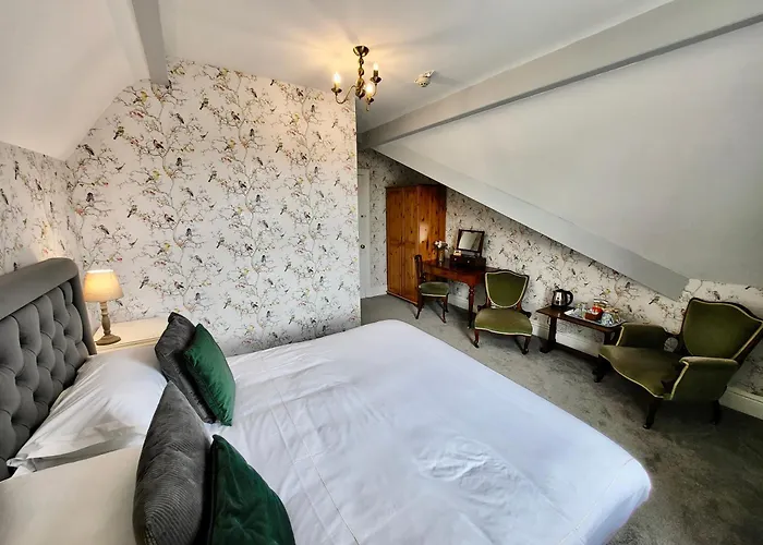 Hotel St George's 3*