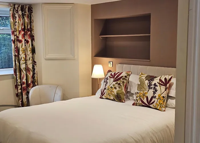 Hotel St George's 3*