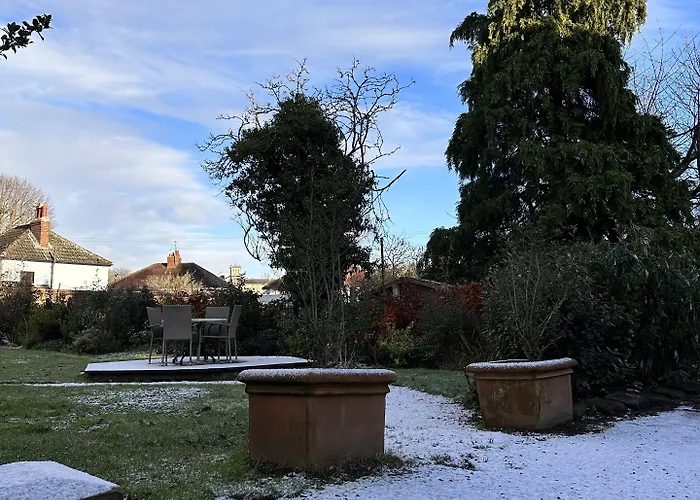 Hotel St George's 3*