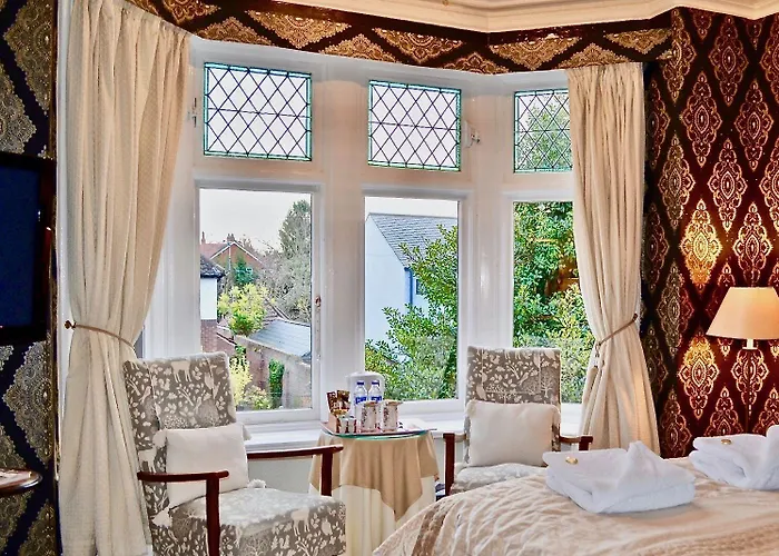 Hotel St George's 3*