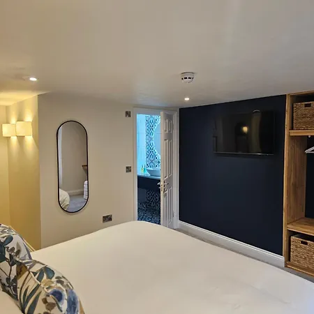 St George's 3* York
