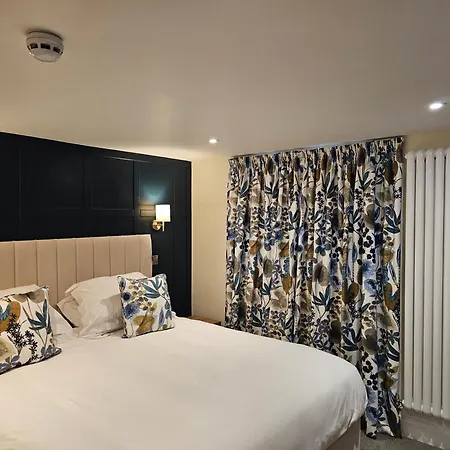 St George's فندق 3*