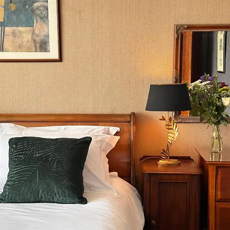 Hotel St George's